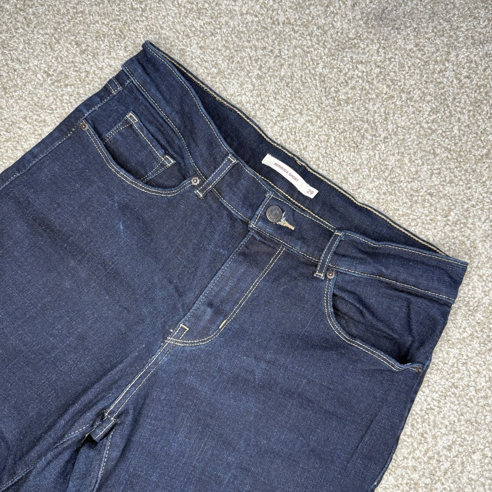 Levi's Bermuda Shorts Women's Size 29 Dark Wash Blue Denim Classic Pockets - Picture 3 of 11